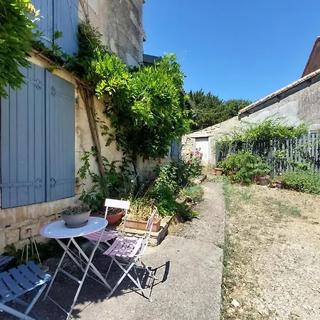 Beautiful In Mouton With Wifi 度假居 Champagne-Mouton